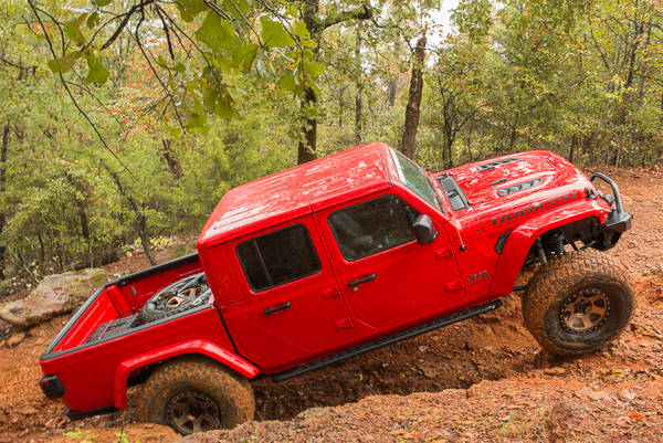 Brave Motorsports Project Jeep Gladiator in Barnwell Mountain