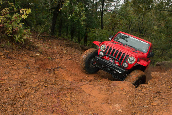 Brave Motorsports Project Jeep Gladiator in action