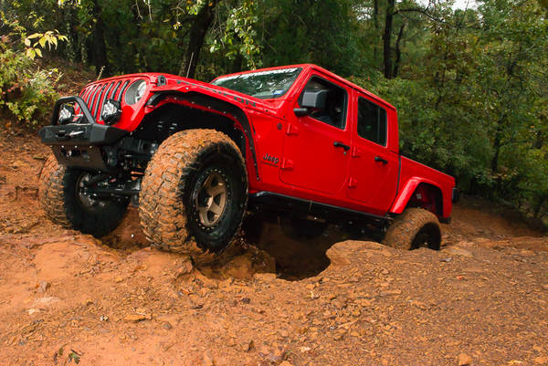 Brave Motorsports Project Jeep Gladiator side view