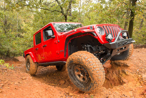 Brave Motorsports Project Jeep Gladiator in action